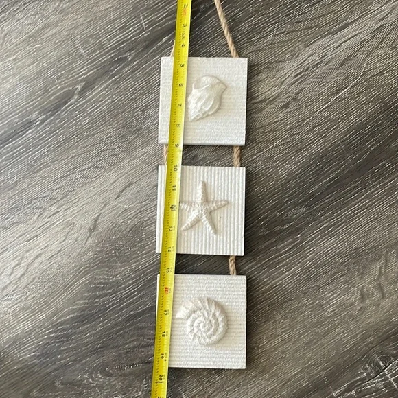 Decor - Picture 5 of 6